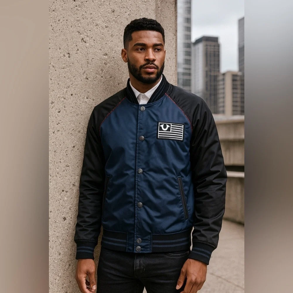 True Religion Men’s Bomber Varsity Jacket Quilted Nylon Navy Black Streetwear M